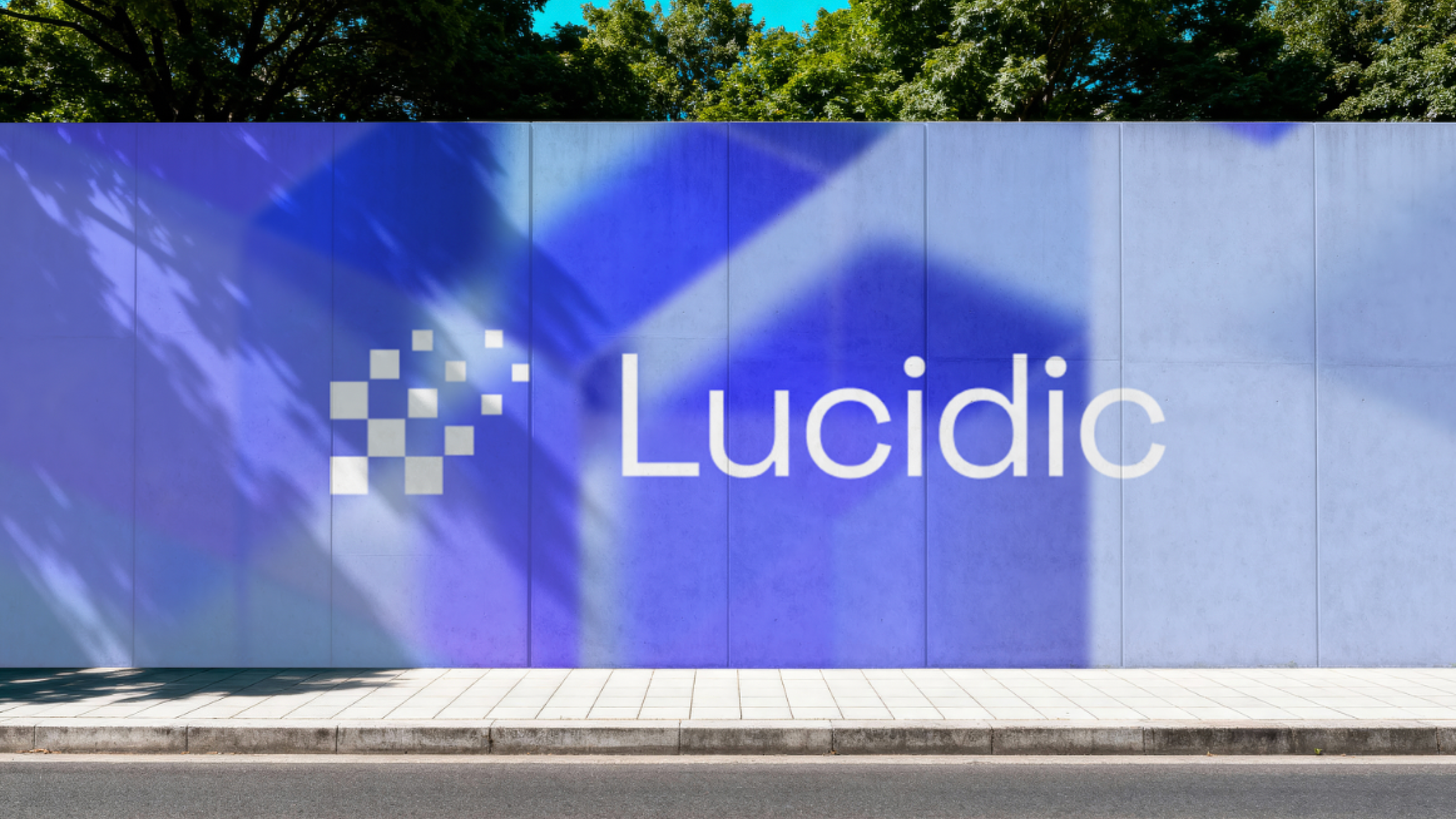 Lucidic iteration 1 — brand surface