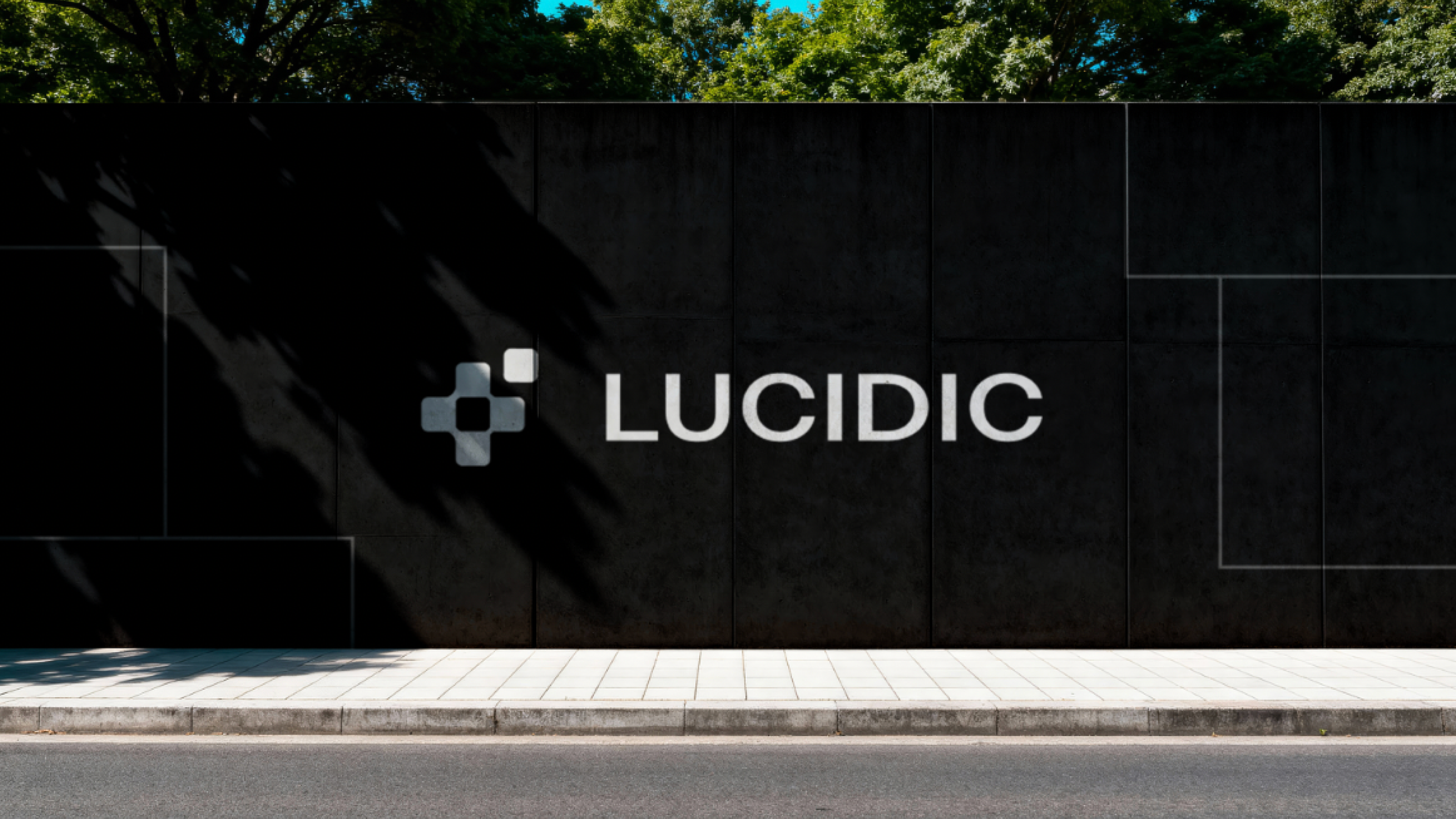 Lucidic iteration 4 — signage